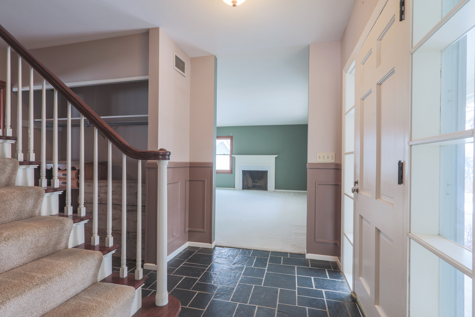 3S595 Finley Road Sugar Grove, IL 60554 - Photo 8 of 26