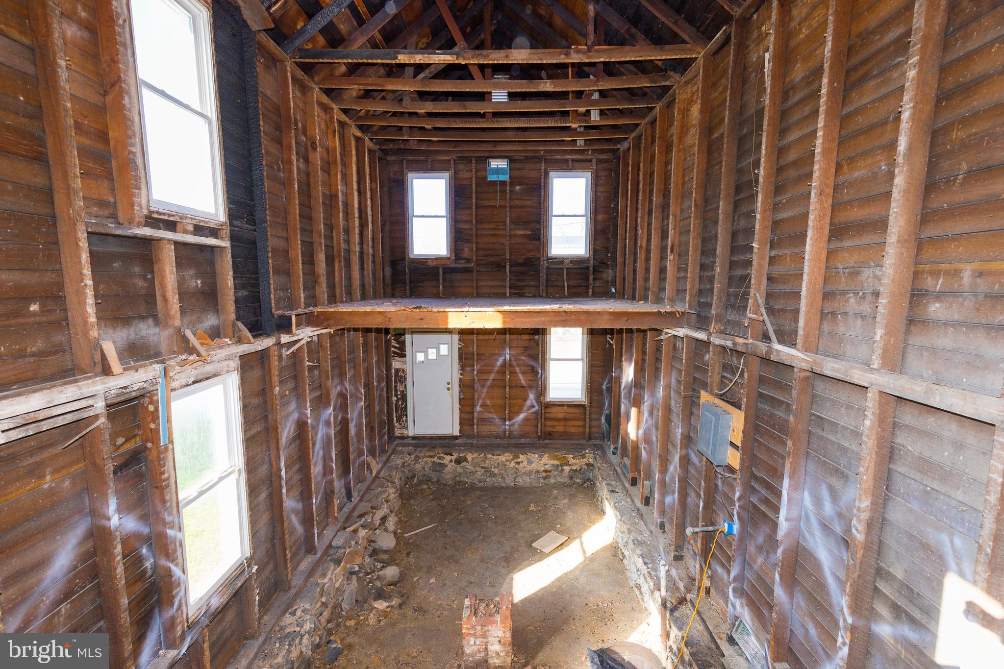 3641 Hineline Road Baltimore, MD 21229 - Photo 15 of 36 Gallery Image 15
