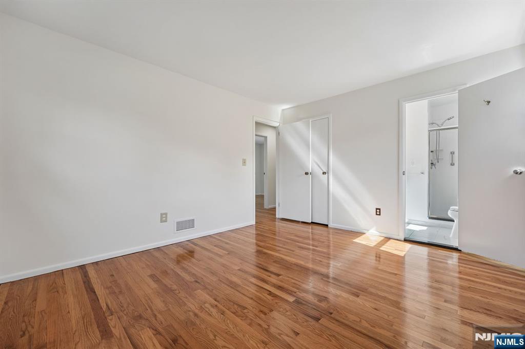 71 Ridge Road Cedar Grove, NJ 07009 - Photo 11 of 27