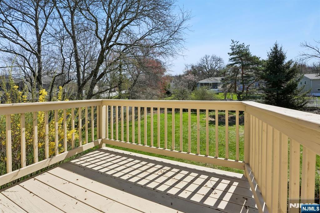 71 Ridge Road Cedar Grove, NJ 07009 - Photo 24 of 27