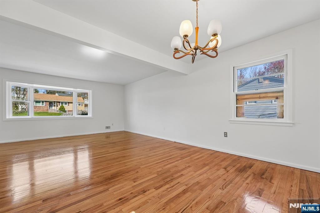 71 Ridge Road Cedar Grove, NJ 07009 - Photo 5 of 27