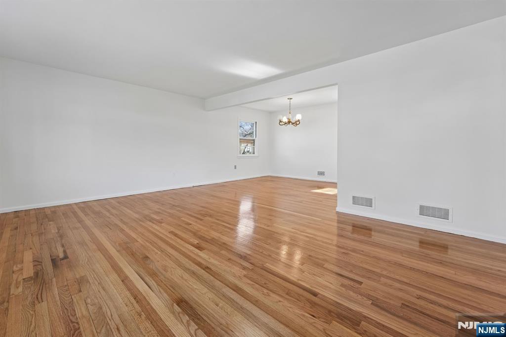 71 Ridge Road Cedar Grove, NJ 07009 - Photo 7 of 27