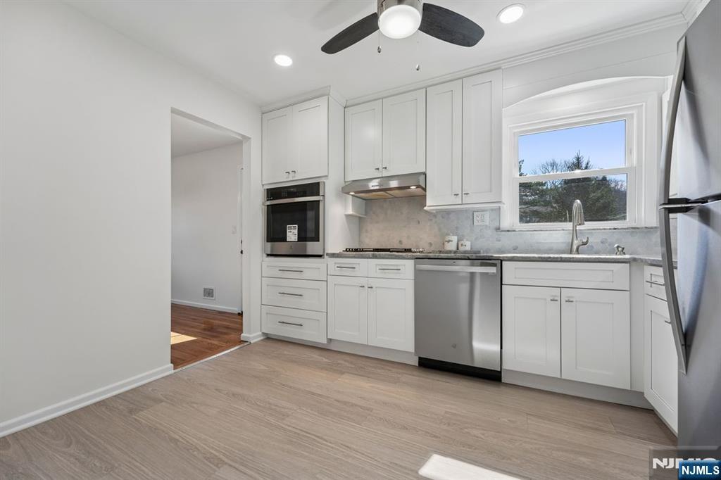 71 Ridge Road Cedar Grove, NJ 07009 - Photo 8 of 27