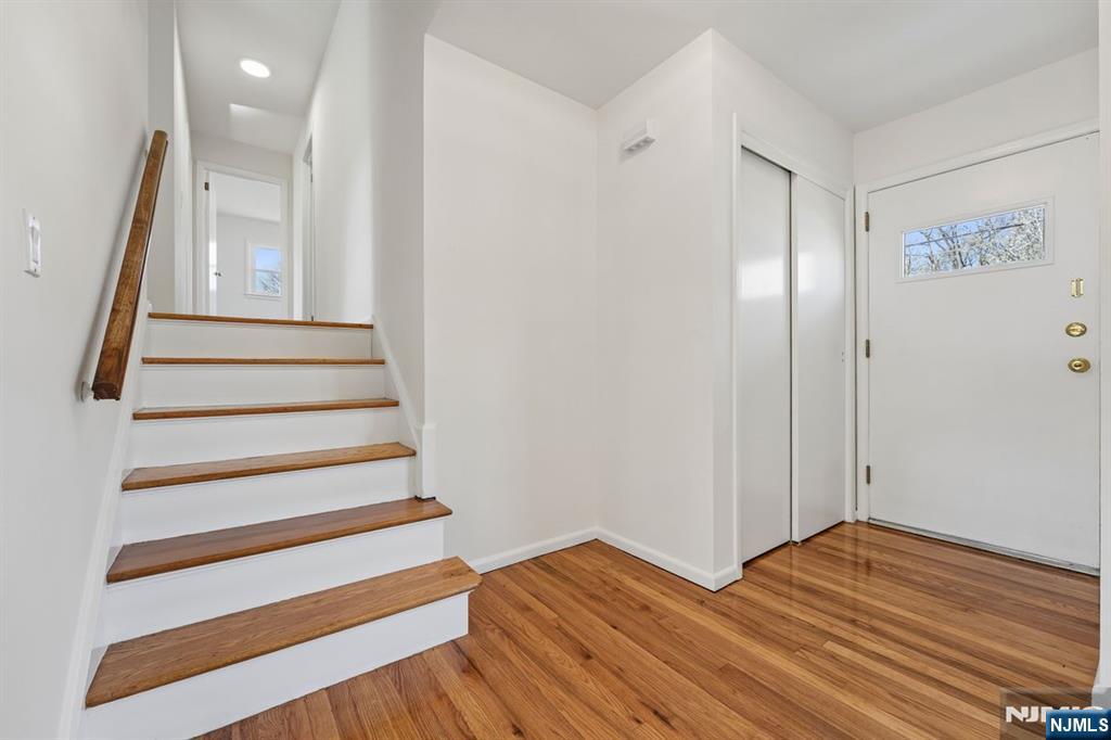 71 Ridge Road Cedar Grove, NJ 07009 - Photo 10 of 27