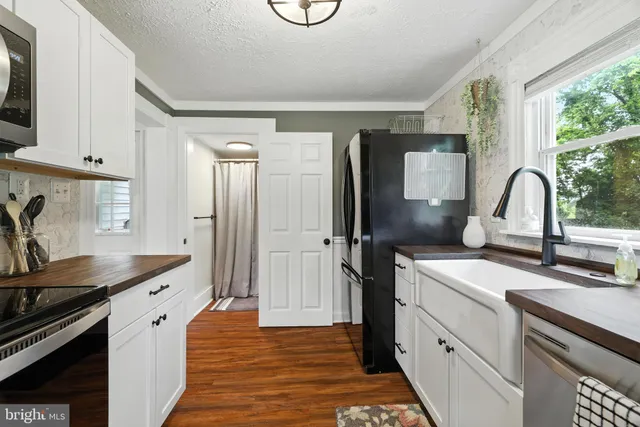 $585,000 | 505 Mechanic Street, Luray, VA 22835