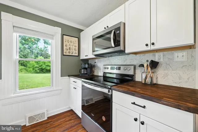 $585,000 | 505 Mechanic Street, Luray, VA 22835