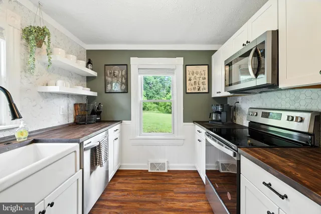 $585,000 | 505 Mechanic Street, Luray, VA 22835