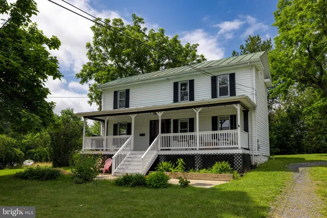 $585,000 | 505 Mechanic Street, Luray, VA 22835