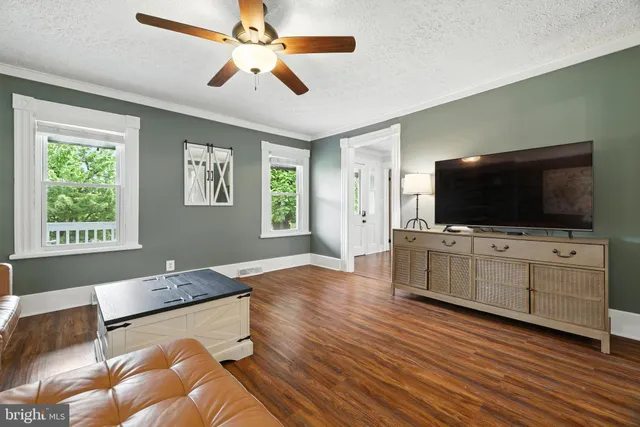 $585,000 | 505 Mechanic Street, Luray, VA 22835