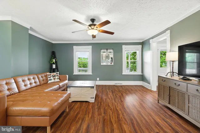 $585,000 | 505 Mechanic Street, Luray, VA 22835