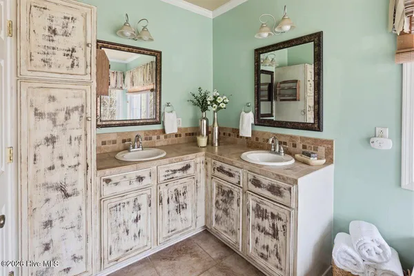 $749,900 | 2705 Highway 211, Eagle Springs, NC 27242