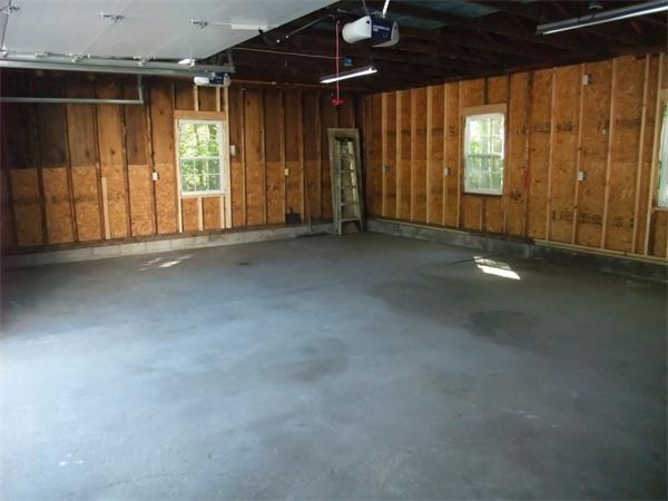 301 Granville Road Southwick, MA 01077 - Photo 6 of 10 Gallery Image 6