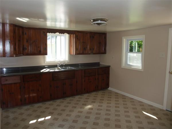 301 Granville Road Southwick, MA 01077 - Photo 9 of 10 Gallery Image 9
