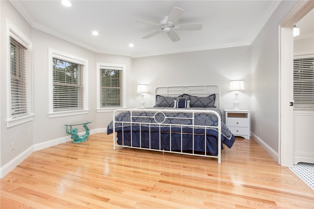 32 Rodman Street Narragansett, RI 02882 - Photo 21 of 47