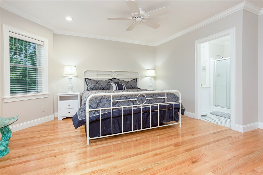 32 Rodman Street Narragansett, RI 02882 - Photo 22 of 47