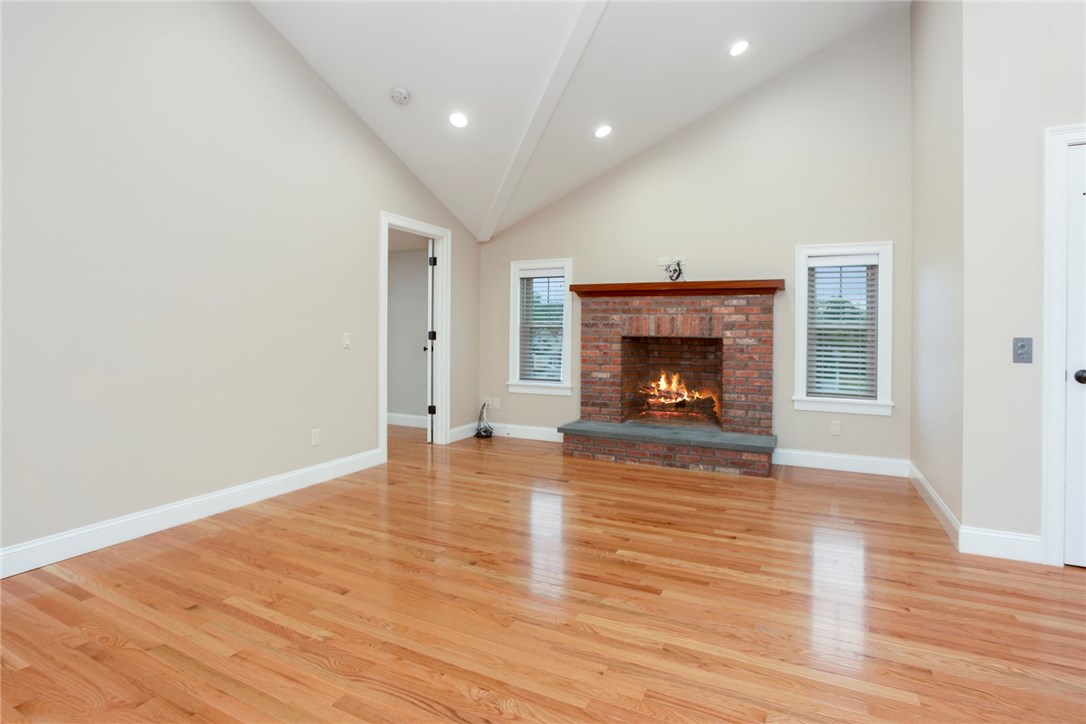 32 Rodman Street Narragansett, RI 02882 - Photo 32 of 47