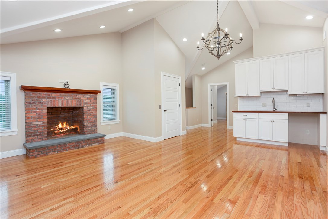 32 Rodman Street Narragansett, RI 02882 - Photo 33 of 47