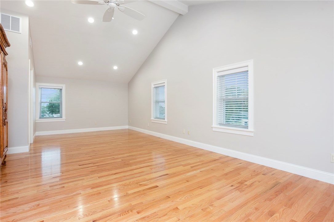 32 Rodman Street Narragansett, RI 02882 - Photo 35 of 47