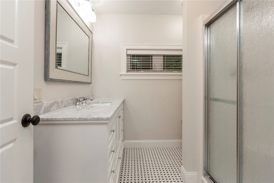 32 Rodman Street Narragansett, RI 02882 - Photo 37 of 47