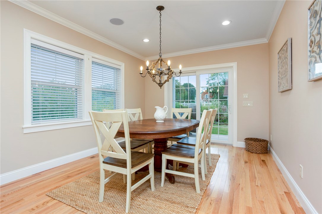 32 Rodman Street Narragansett, RI 02882 - Photo 9 of 47