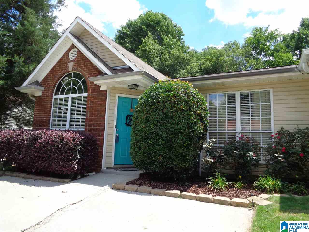 2062 Chandalar Court Pelham, AL 35124 - Photo 2 of 37