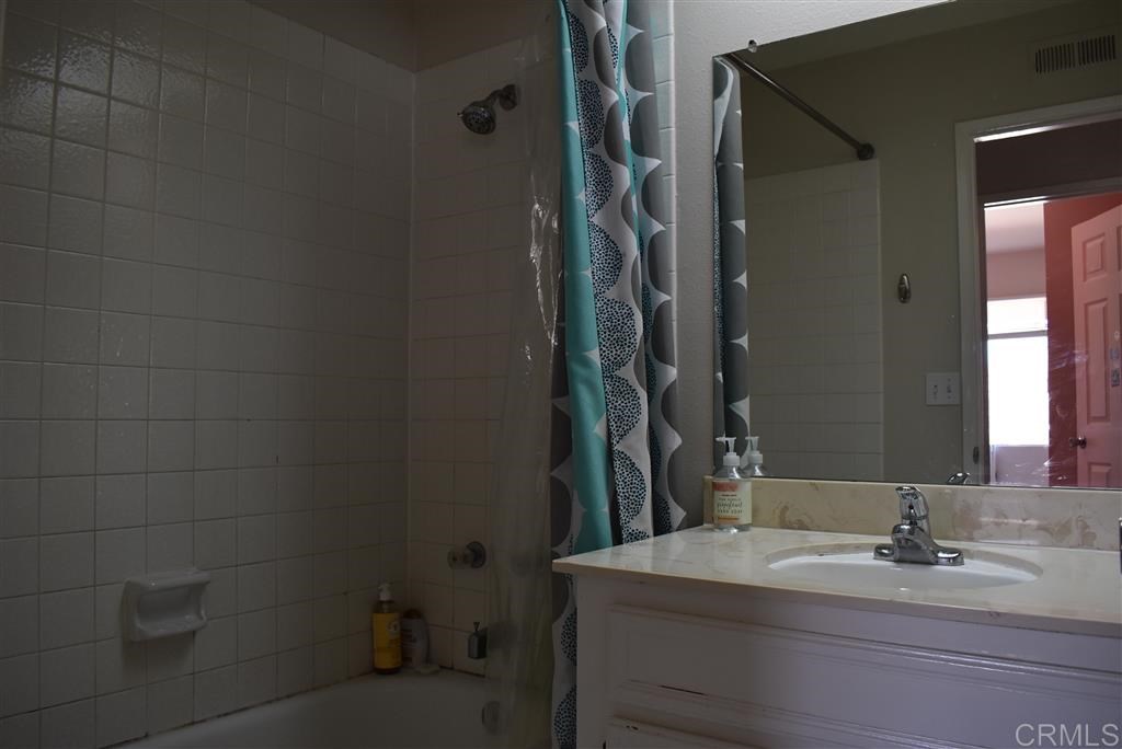 2044 Crosscreek Road Chula Vista, CA 91913 - Photo 8 of 14 Gallery Image 8