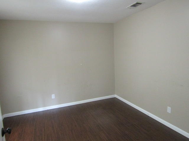 1112 Country Living Road Baker, FL 32531 - Photo 12 of 16 a room