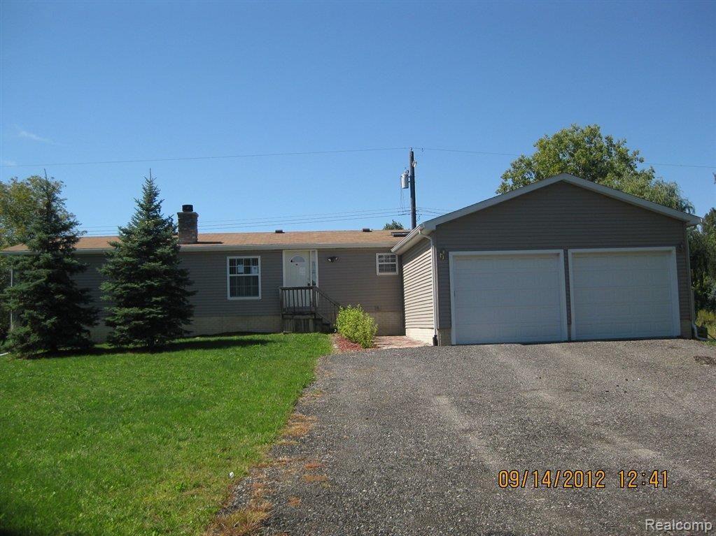 14152 Lenmoore Road Belleville, MI 48111 - Photo 1 of 9 023.JPG