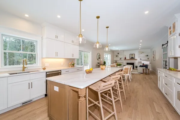 $2,499,900 | 6 Briar Lane, Natick, MA 01760