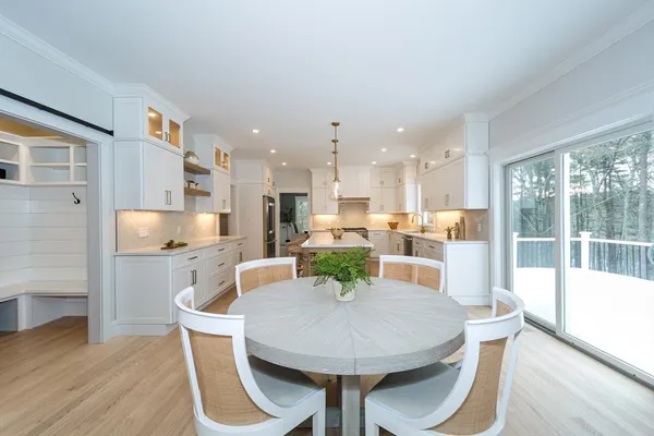 $2,499,900 | 6 Briar Lane, Natick, MA 01760