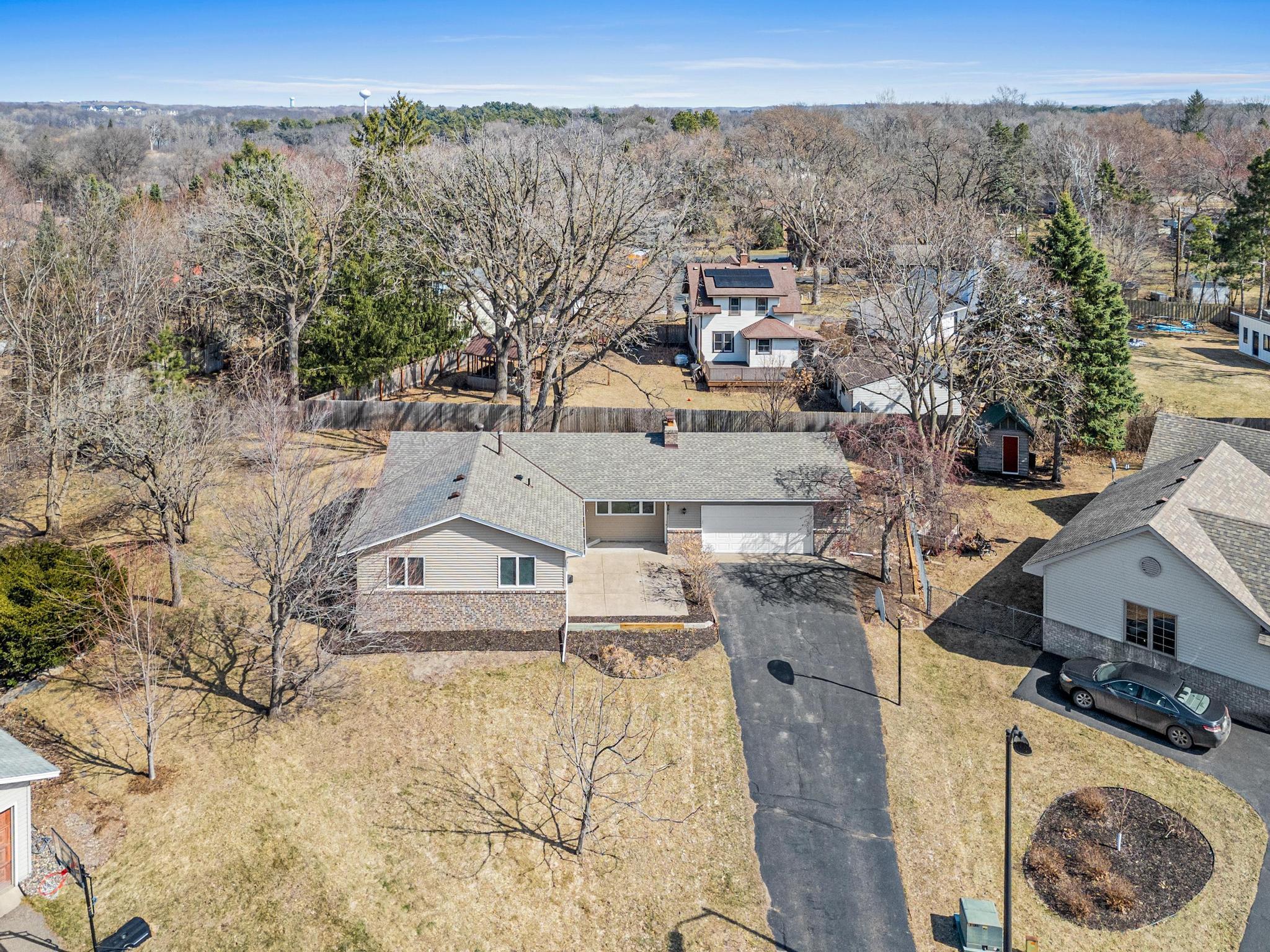 201 Lilac Lane Shoreview, MN 55126 - Photo 2 of 39
