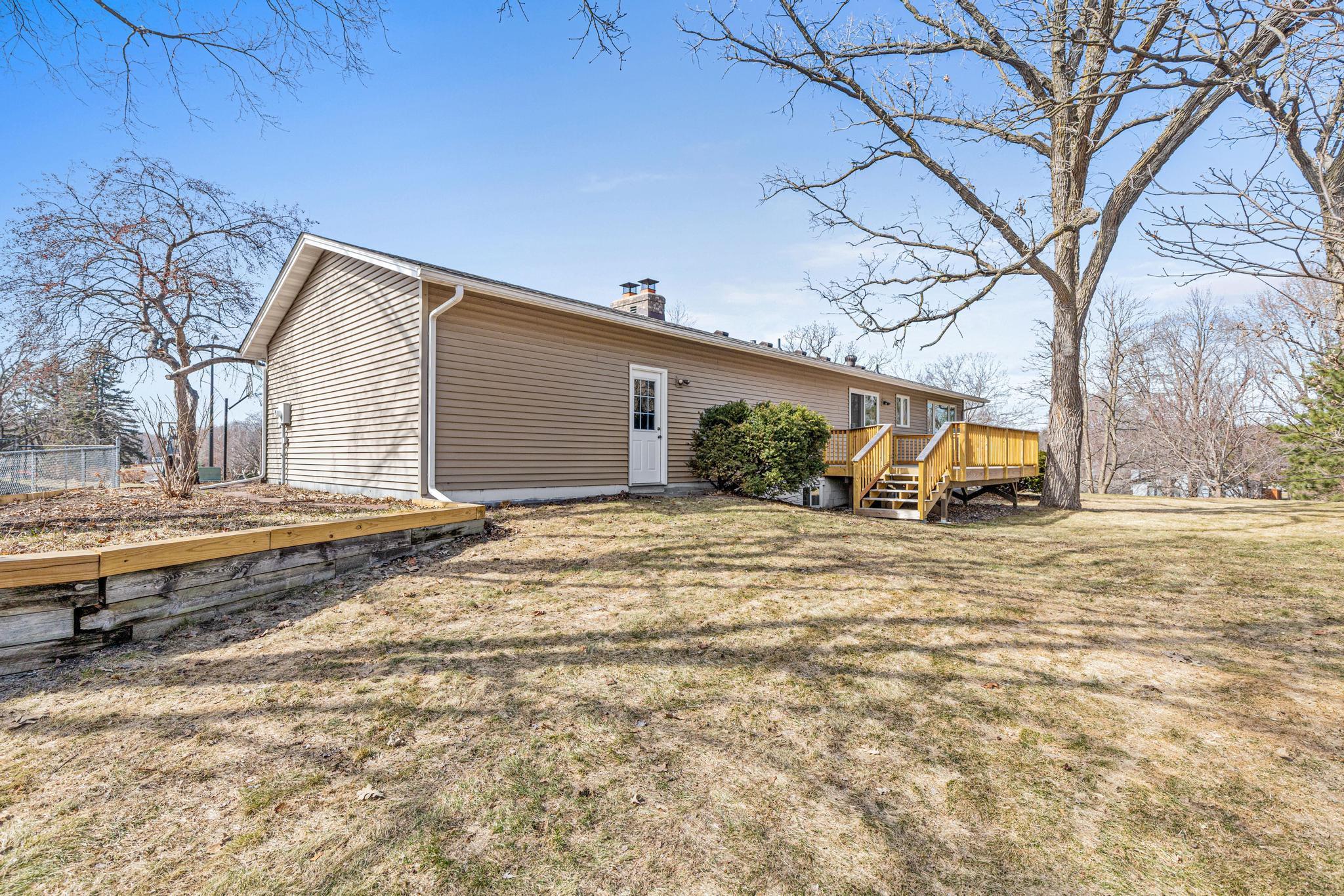 201 Lilac Lane Shoreview, MN 55126 - Photo 33 of 39