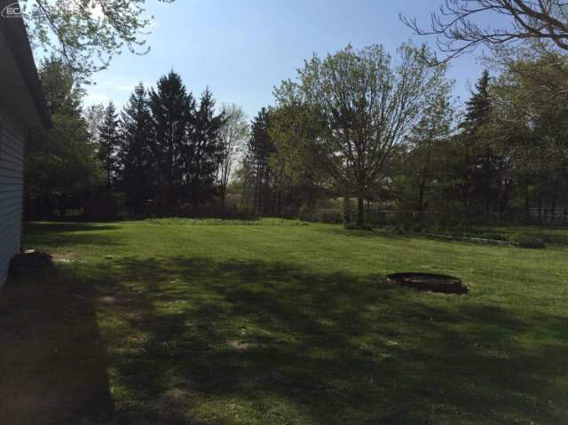 3357 North Oak Road Davison, MI 48423 - Photo 14 of 35 21145916-13.JPG