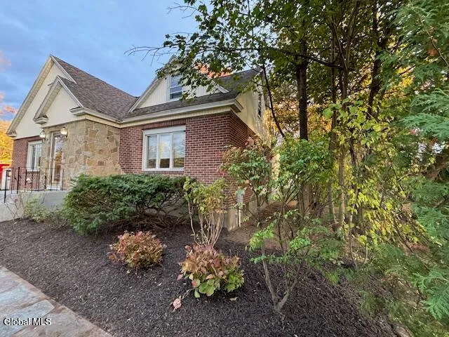 $365,000 | 100 Lansing Road South, Colonie, NY 12304