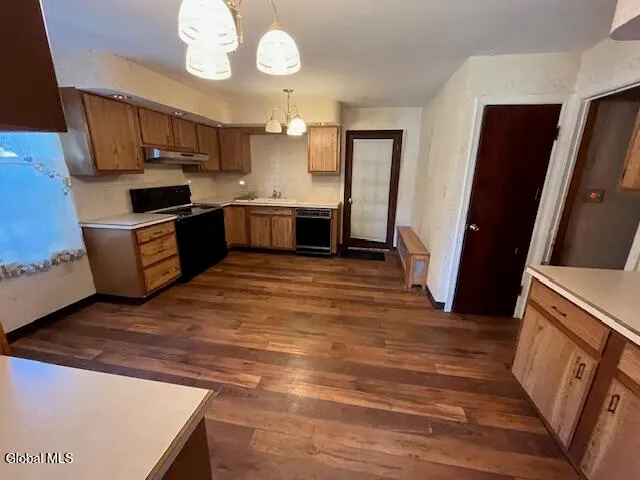 $365,000 | 100 Lansing Road South, Colonie, NY 12304