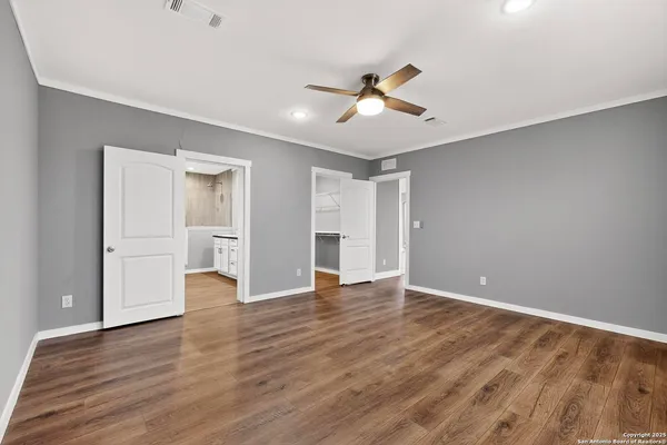 $259,900 | 173 Medina Verde Drive, Natalia, TX 78059