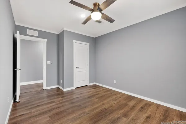 $259,900 | 173 Medina Verde Drive, Natalia, TX 78059