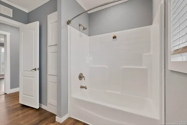 $259,900 | 173 Medina Verde Drive, Natalia, TX 78059