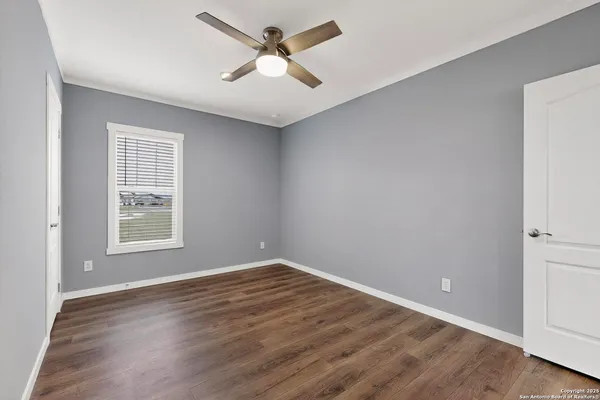 $259,900 | 173 Medina Verde Drive, Natalia, TX 78059