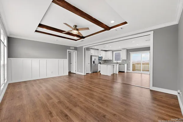 $259,900 | 173 Medina Verde Drive, Natalia, TX 78059