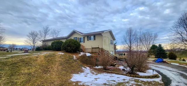 $199,000 | 31-104 Kemper Court, Lake Carroll, IL 61046