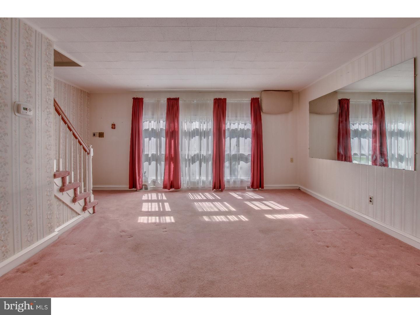 156 East Chelton Road Brookhaven, PA 19015 - Photo 3 of 22 Gallery Image 3