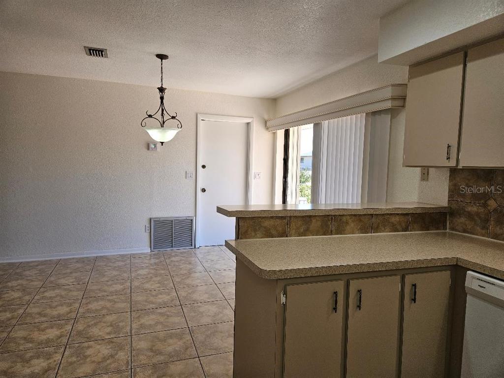 355 Spring Lake Boulevard Northwest Port Charlotte, FL 33952 - Photo 10 of 43