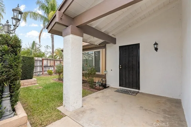 a view of an outdoor space