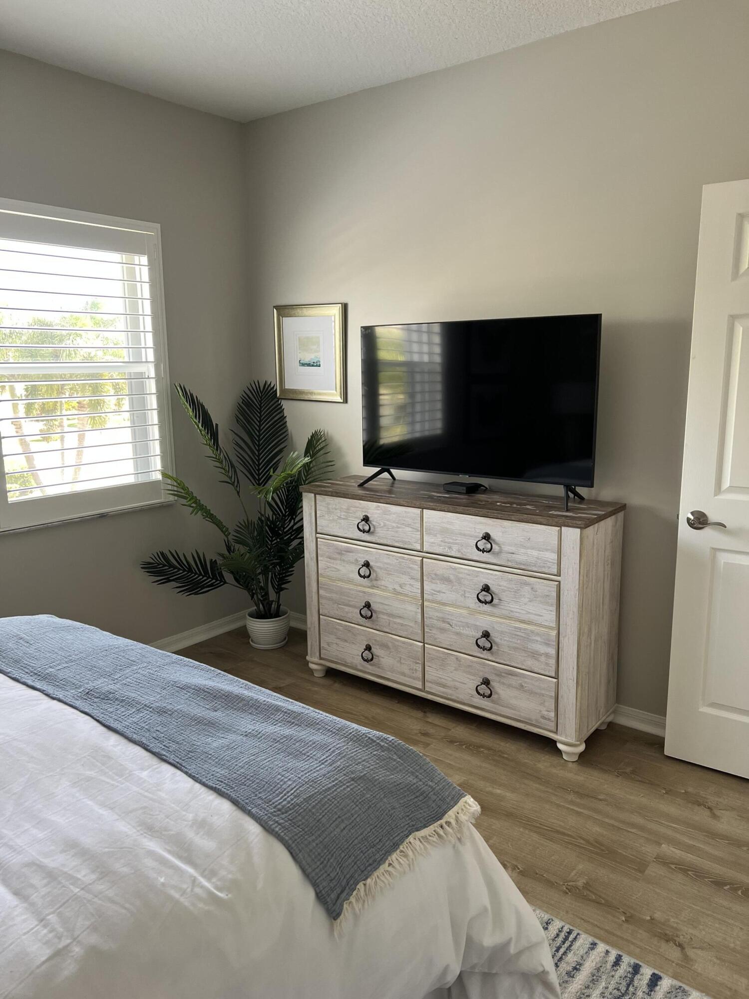 3028 Windward Way Jupiter, FL 33477 - Photo 16 of 35 Bed3-1