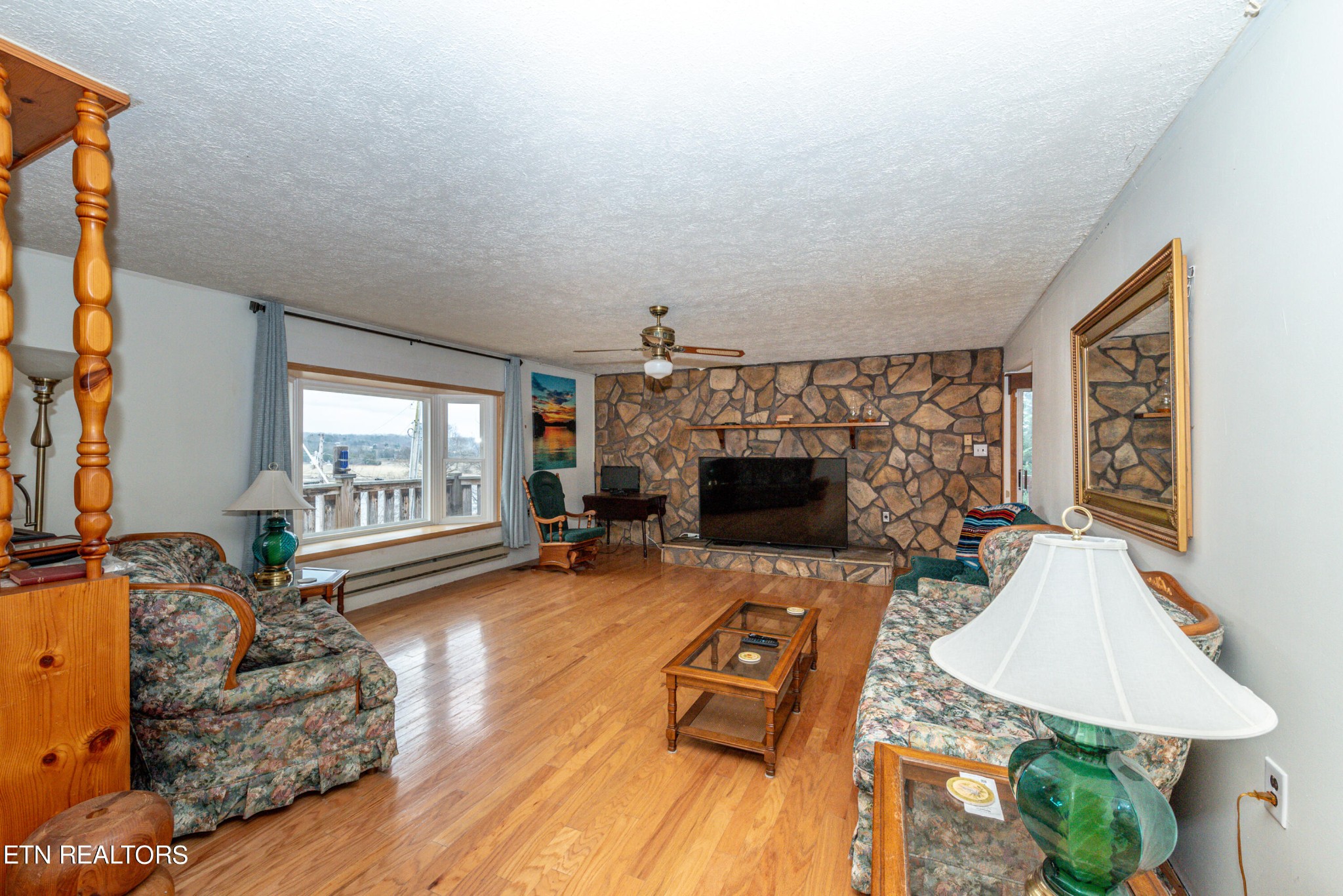743 Garrett Road Dandridge, TN 37725 - Photo 11 of 37 Gallery Image 11