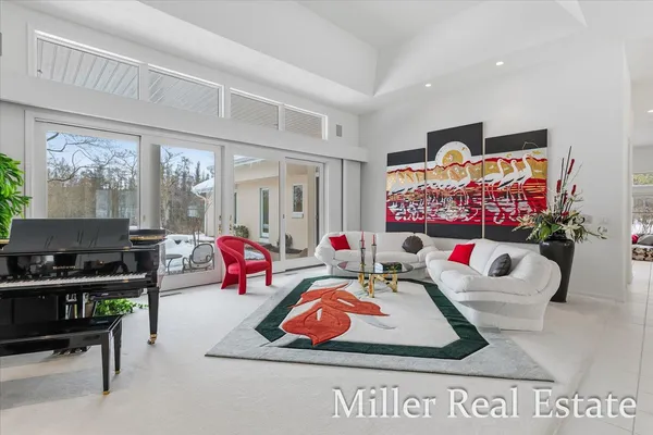 $995,000 | 660 Indian Hills Drive, Hastings, MI 49058