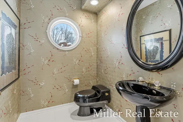 $995,000 | 660 Indian Hills Drive, Hastings, MI 49058