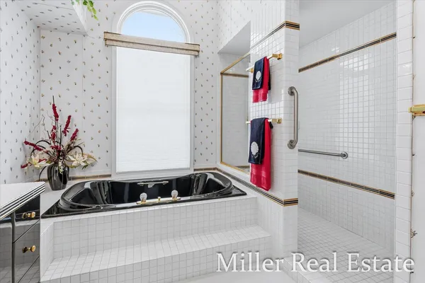 $995,000 | 660 Indian Hills Drive, Hastings, MI 49058