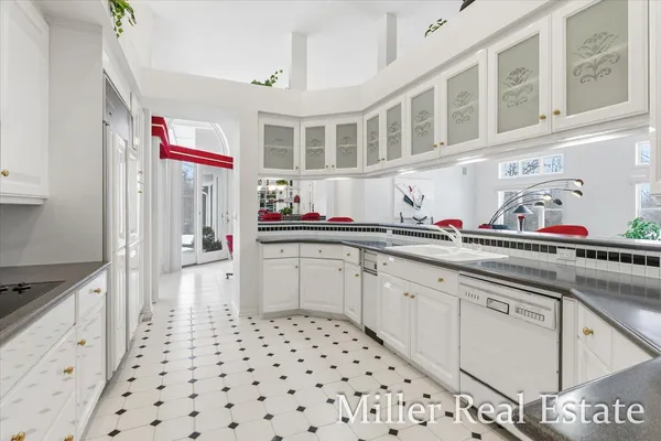 $995,000 | 660 Indian Hills Drive, Hastings, MI 49058